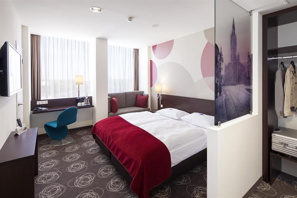 Webers - Das Hotel Im Ruhrturm Ессен Номер фото