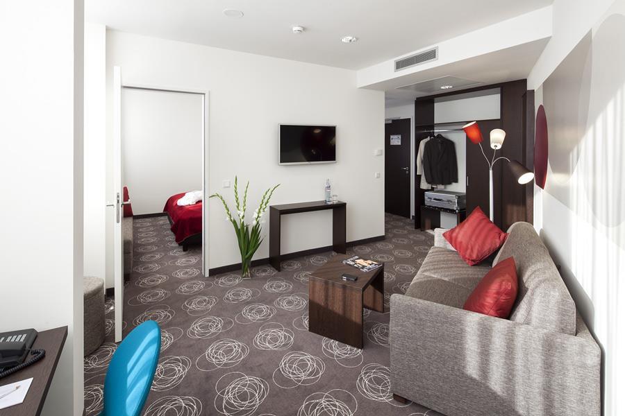 Webers - Das Hotel Im Ruhrturm Ессен Номер фото